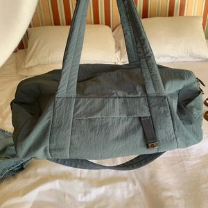 Lululemon classic gym bag